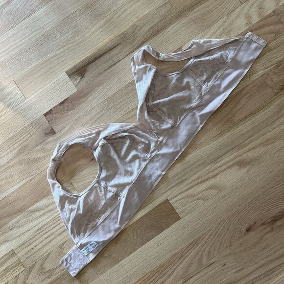 Wacoal Net Effect Bralette Style 810340 Size 34 Rose Dust Modest Support‎ Sheer - Picture 11 of 11